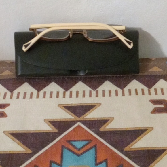 Thalia Maripos Hearts Childrens/Adults Eyeglasses - Picture 2 of 3